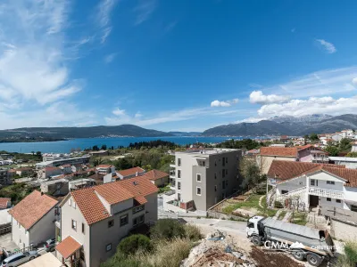 Wohnungen in einem neuen Komplex in Tivat